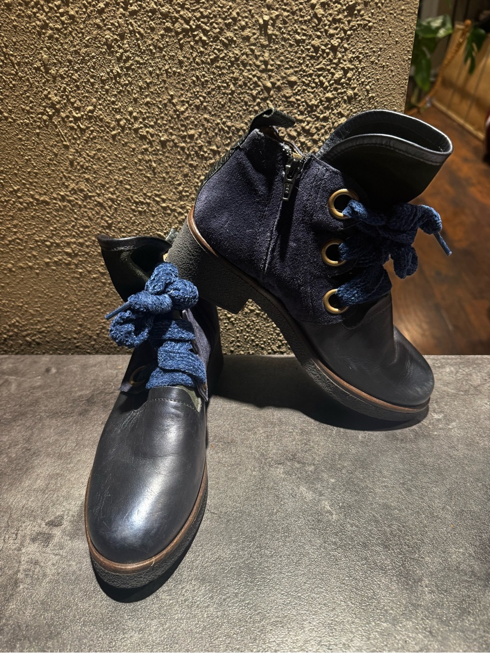 Men's Black Leather/ suede  Chukka Boots with Navy Rope Laces